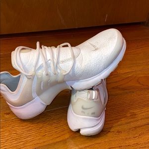 White Nike Leather Air Prestos